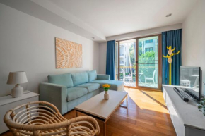 Seaview & beachfront 2BR (2F) 1min CicadaMarket